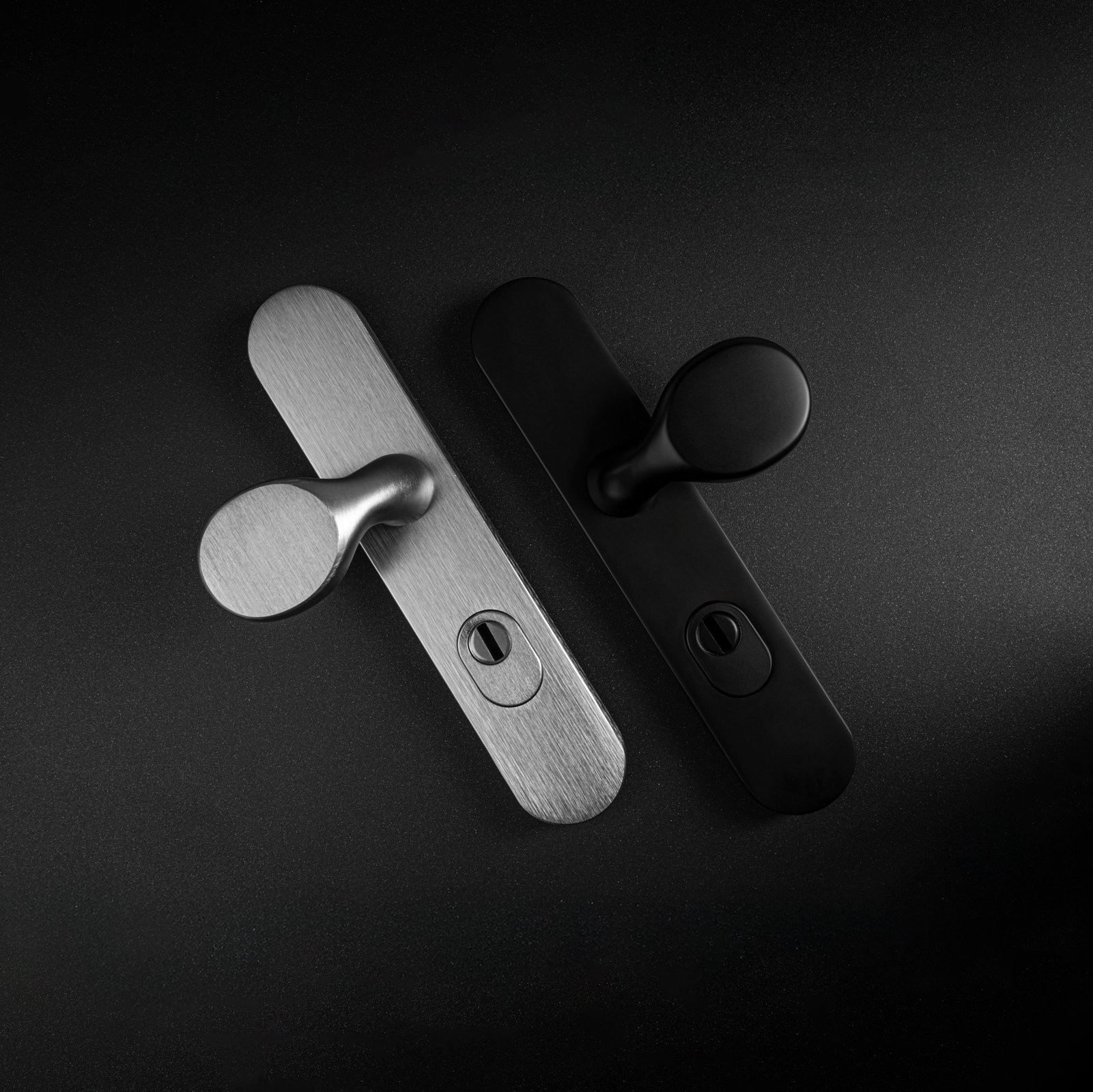 MPK Securo - bezpečnostní dveřní kování určené pro vstupní dveře