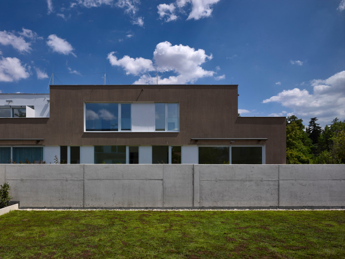 Bytový dům Klánovické Atrium, VYŠEHRAD atelier / Pavel Marek, Zdeněk Rychtařík, Martin Šafránek, Jiří Smolík, Vojtěch Lstibůrek