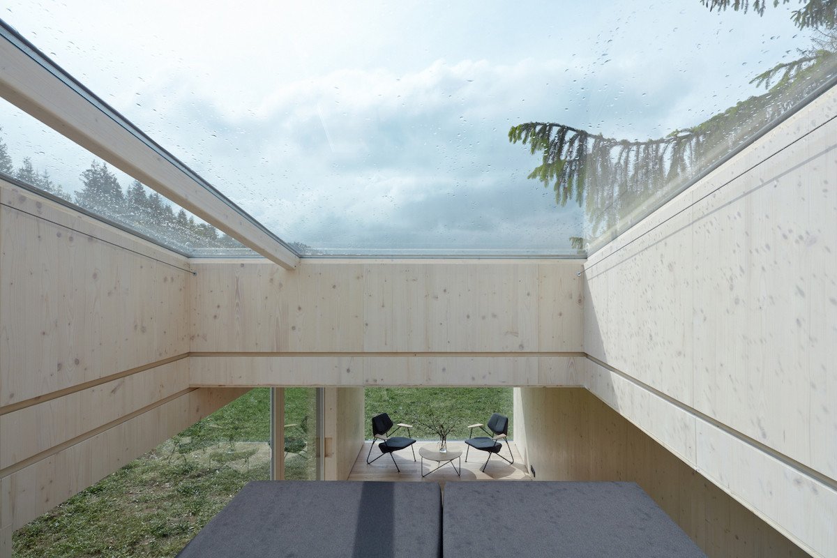 Ark-Shelter, Michiel De Backer, Martin Mikovčák