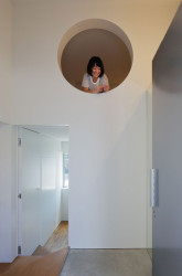 Takuro Yamamoto, Malý dům s velkou terasou - foto