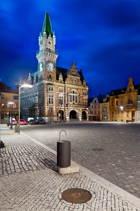 Vladimír Balda architekt & atakarchitekti, Rekonstrukce náměstí ve Frýdlantu – foto