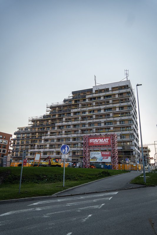 Průmyslový areál v Hloubětíně se po sto letech mění na rezidenční čtvrť s občanskou vybaveností. Za jeho návrhem stojí studio LOXIA a architektonický tým Central Group.