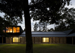 Boidot Robin architectes, komunitní dílna v Poigny-la-forêt, foto