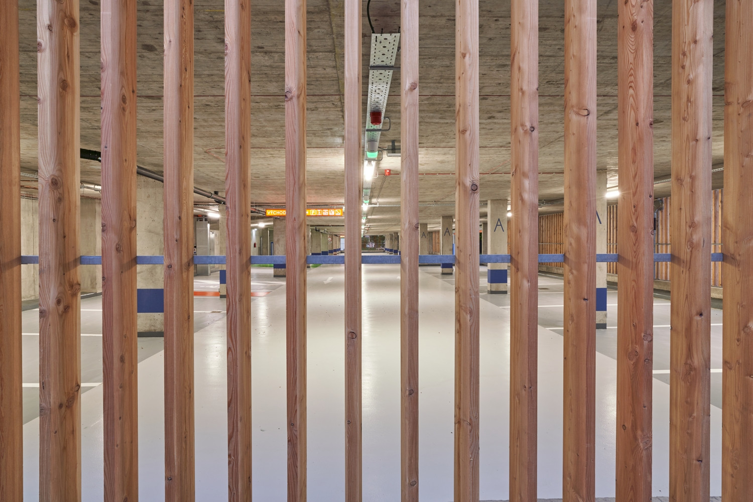 Parkovací dům Jana Gayera, architekti chmelík & partneři