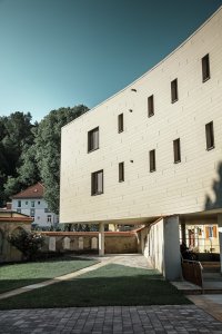 Architekti ze studia Nussmüller Architekten navrhli nové studentské koleje v rakouském Leobenu