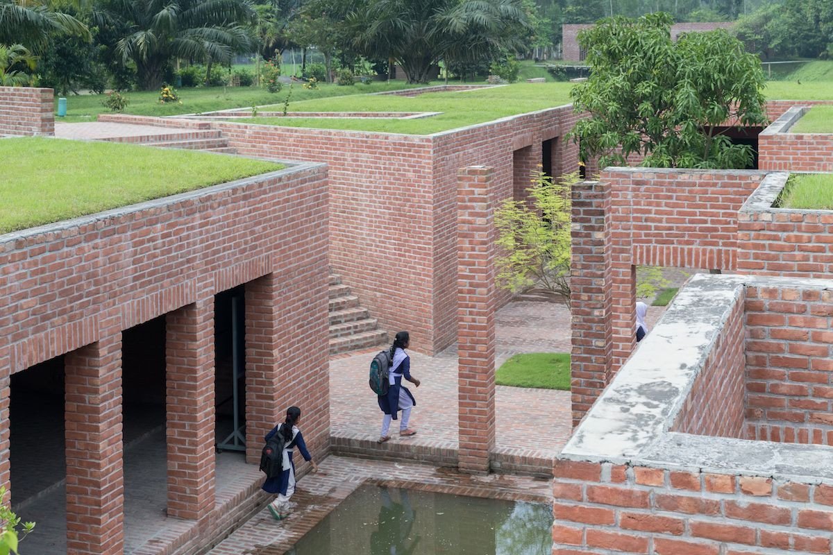 Friendship Centre Gaibhanda, URBANA / Kashef Mahboob Chowdhury, Gaibhanda