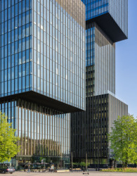 Kulturní zóny Katovic má novou dominantu. Studio Medusa group realizovali mrakodrap a kancelářský komplex .KTW