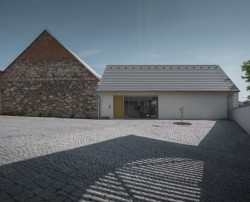 Sídlo firmy RenoEnergie, ov-a (Opočenský Valouch architekti)