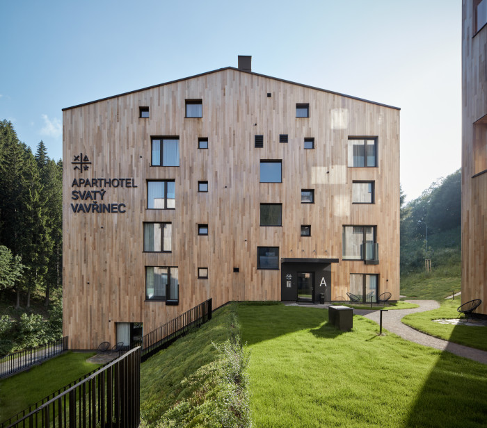 Aparthotel Sv. Vavřinec v Peci pod Sněžkou, ov-a/Jiří Opočenský, Štěpán Valouch