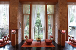 Togo Murano, Armchairs, Hakone Prince Hotel, Hakone, 1978, Foto: Adam Štěch