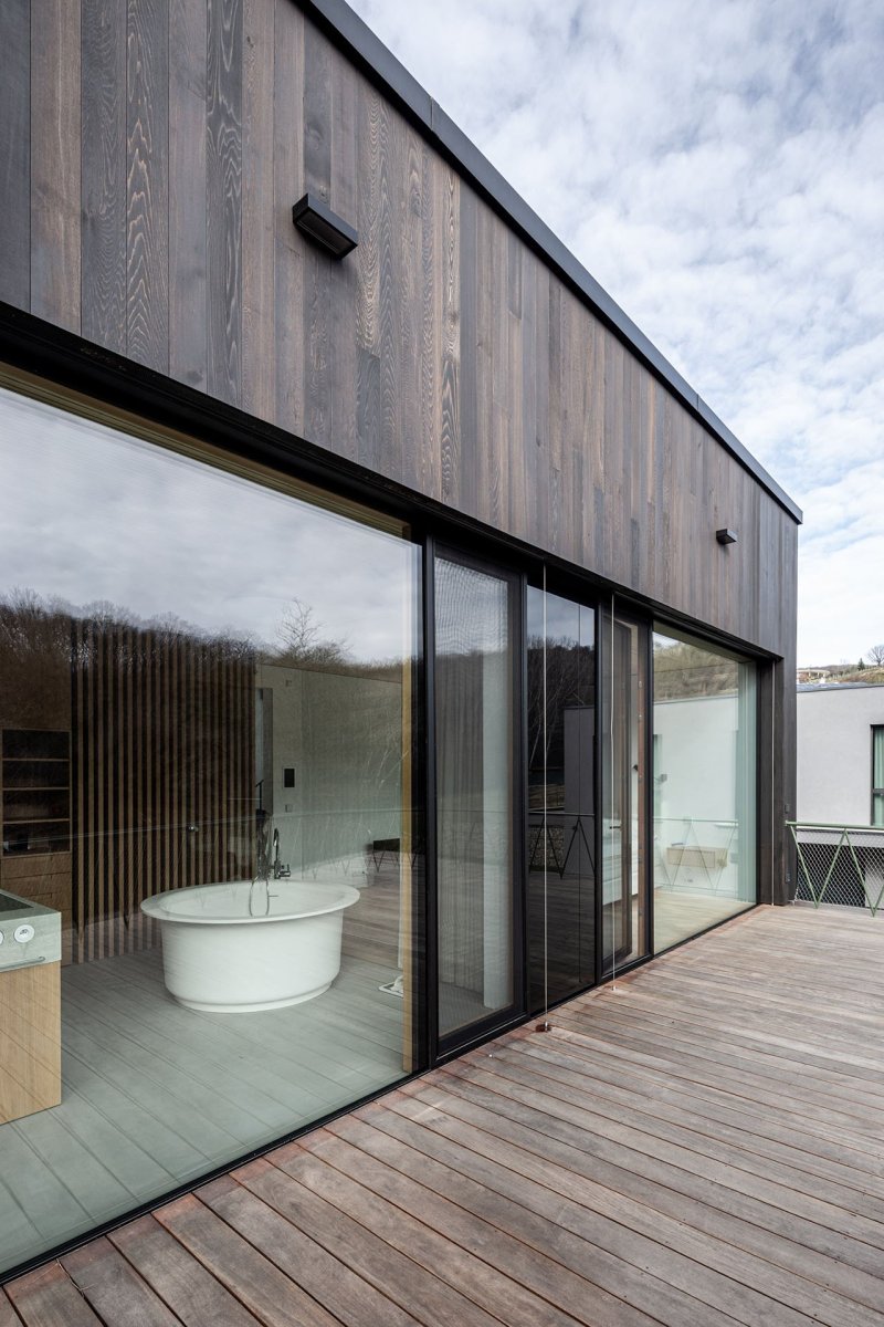 Jeden z hlavních požadavků majitelů byl výhled na hrad Devín. (Dům Devín, plusminusarchitects)