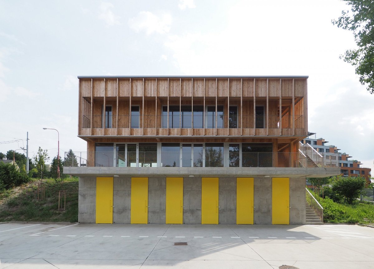 Loděnice Karloveské rameno v Bratislavě, OFFICE110 architekti