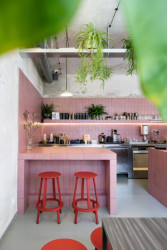 Architektonické studio NEUHÄUSL HUNAL navrhlo interiér pražského vietnamského bistra An