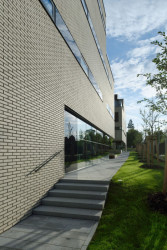 SCHINDLER SEKO ARCHITEKTI, Bytový soubor Triangle – foto