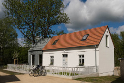 Barbora Černohorská a Zuzana Brychtová - Obývák vesnice