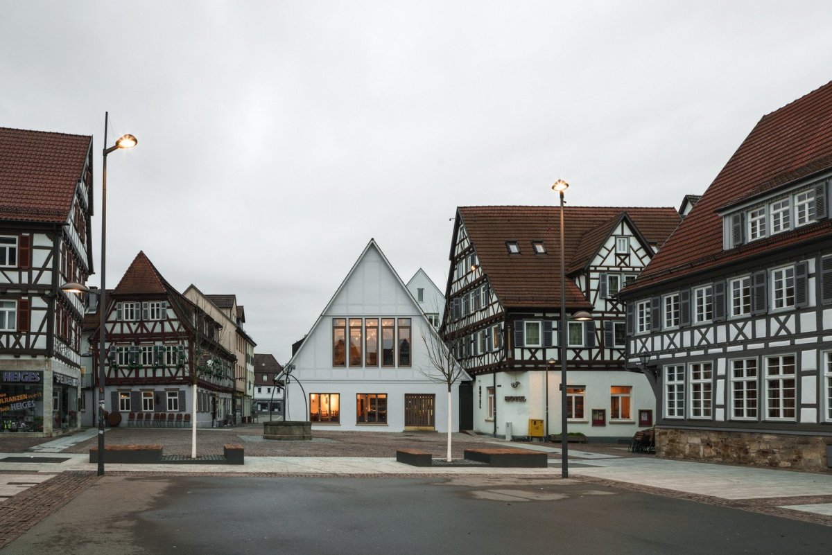 Budova restaurace Das Waldhorn v německém Kirchheim unter Teck, KO/OK Architektur a Studio Berardi