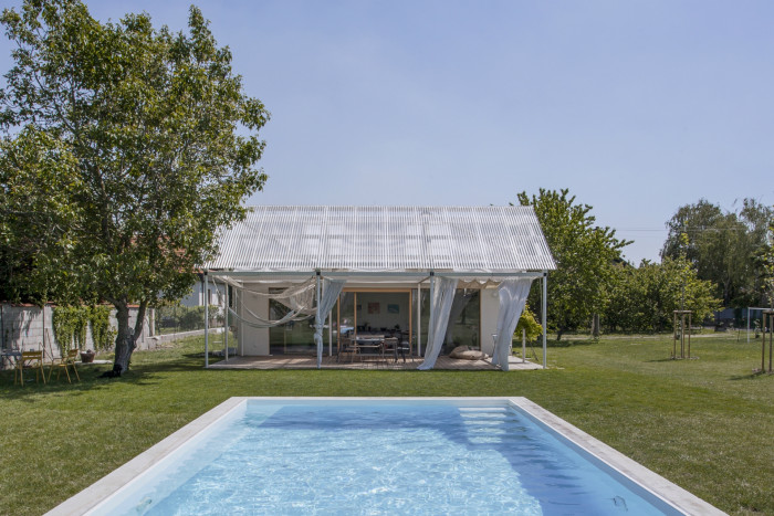 Letní dům, Totalstudio/ Tomáš Tokarčík, Aleš Šedivec