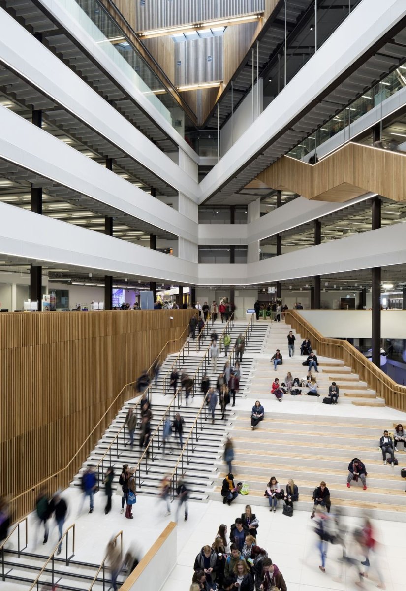 Univerzitní kampus v Glasgow, Reiach & Hall Architects and Michael Laird Architects