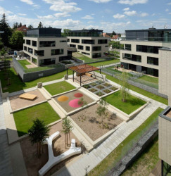 SCHINDLER SEKO ARCHITEKTI, Bytový soubor Triangle – foto