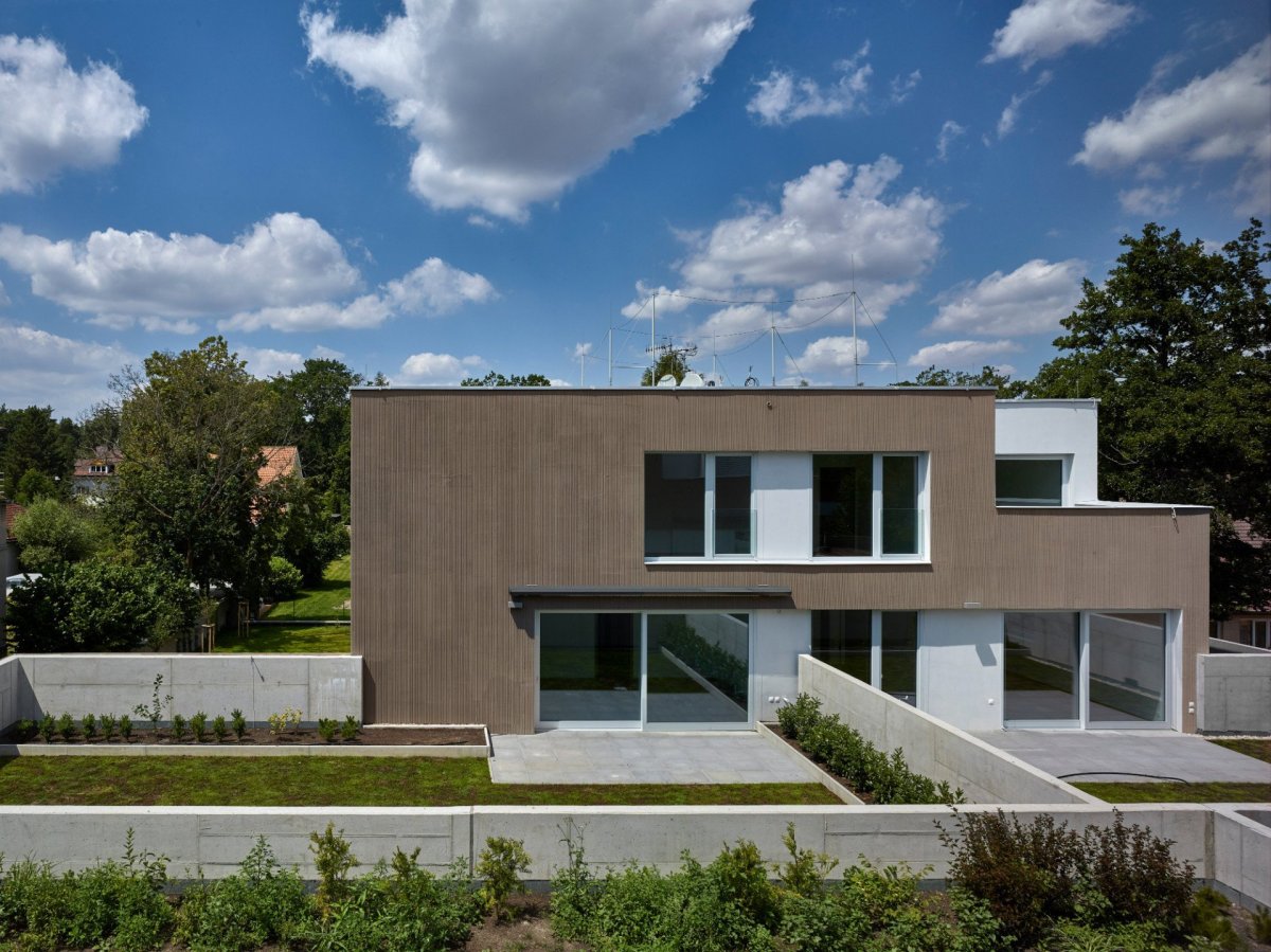Bytový dům Klánovické Atrium, VYŠEHRAD atelier / Pavel Marek, Zdeněk Rychtařík, Martin Šafránek, Jiří Smolík, Vojtěch Lstibůrek