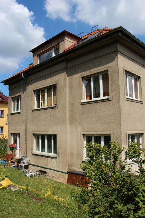 No Architects, Rekonstrukce prvorepublikového bytového domu, původní stav – foto