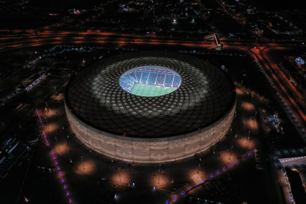 Perforovaný plášť kruhové stavby umožňuje přirozené větrání. Stadion o kapacitě 40 000 diváků by měl i nadále sloužit sportovcům, jeho vnitřní prostory však z větší části obsadí butikový hotel.