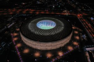 Perforovaný plášť kruhové stavby umožňuje přirozené větrání. Stadion o kapacitě 40 000 diváků by měl i nadále sloužit sportovcům, jeho vnitřní prostory však z větší části obsadí butikový hotel.