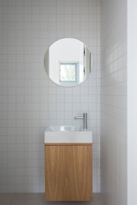 Koupelna (Terasový dvojdům v Krči, martin cenek architecture)