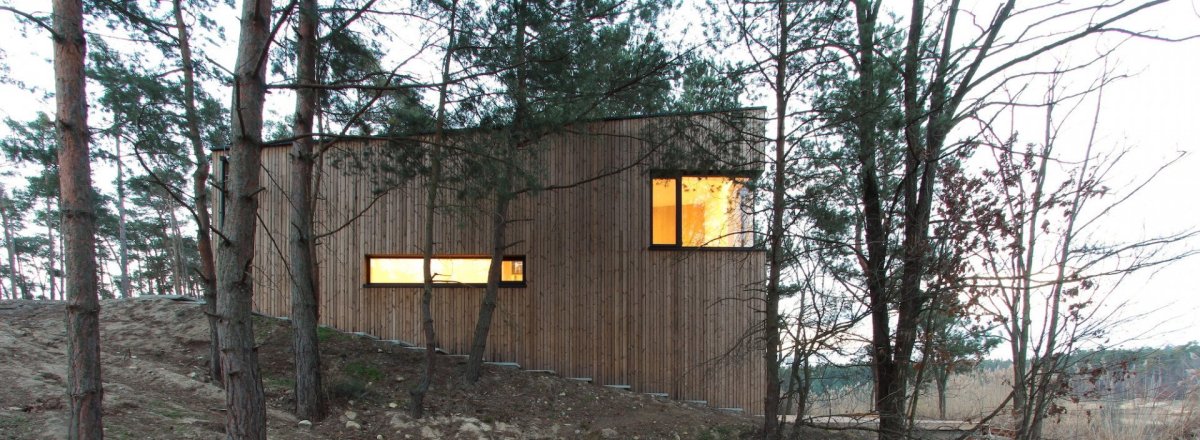 Chata PS ve slovenské obci Plavecký Štvrtok, Hantabal architekti