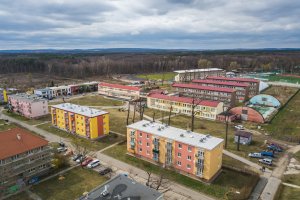 Nadace Proměny Karla Komárka vyhlašuje výzvu k obnově parku před Základní školou U Červených domků v Hodoníně