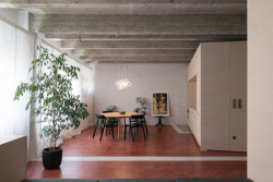 PROGRES ARCHITEKTI - Byt + byt: Druhý pak kuchyň, úložné prostory i toaletu