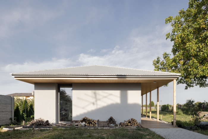 Rodinný dům od z pera architekta Tomáše Šeba a studia ROAR ve slovenské vesnici Palárikovo