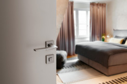 Dveřní kování: M&T, kliky TERRY