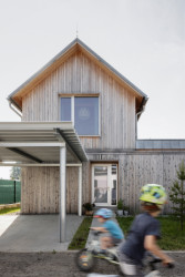 Rodinný dům Slamák v Liptovském Jánu od Martina Boleše, Aleše Berece a Eriky Bolešové