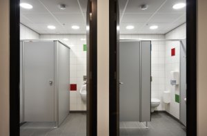 Sportovní hala ETB Sombroek ve městě Edam-Volendam v Nizozemsku od studia Kuiper Steur Architecten