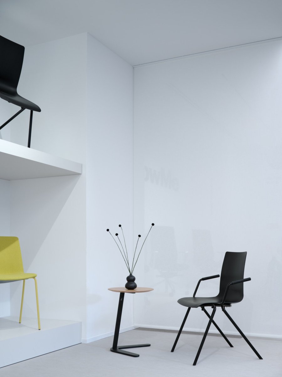 Nově zrekonstruovaný showroom LD Seating v pražském Karlíně od studia archicraft