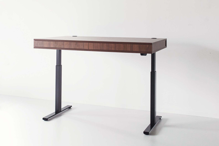 Výškově nastavitelný stůl TAK s úložným prostorem od PROFIL NÁBYTEK