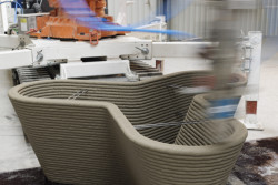 Minimalistické květináče TYPO vyrábí mmcité pomocí 3D tisku jako jedna z prvních firem v České republice