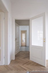 Rekonstrukce bytového domu na Břevnově od BY architects