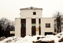 Administrativní sídlo firmy Jolly Joker, původní stav, Totalstudio.