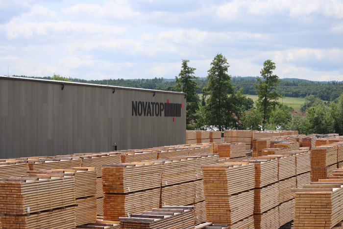 Třívrstvé desky NOVATOP FACADE