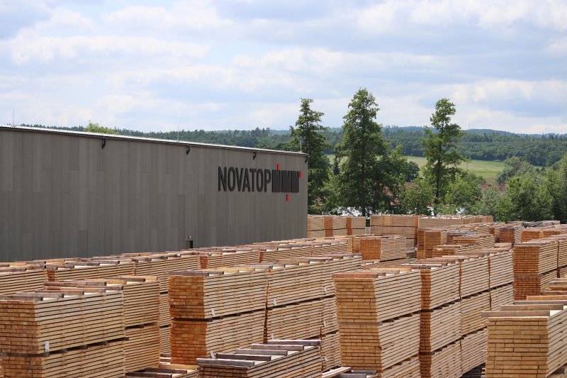Třívrstvé desky NOVATOP FACADE