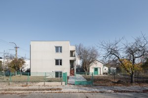 Rekonstrukce rodinného domu v Šaĺe na Slovensku od Bakyta architekti