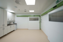 Pavilon chirurgie (Karvinská hornická nemocnice postavená z modulů KOMA)