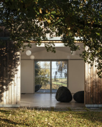 Stodola proměněná v sochařský ateliér od architekta Thomase Randall-Page