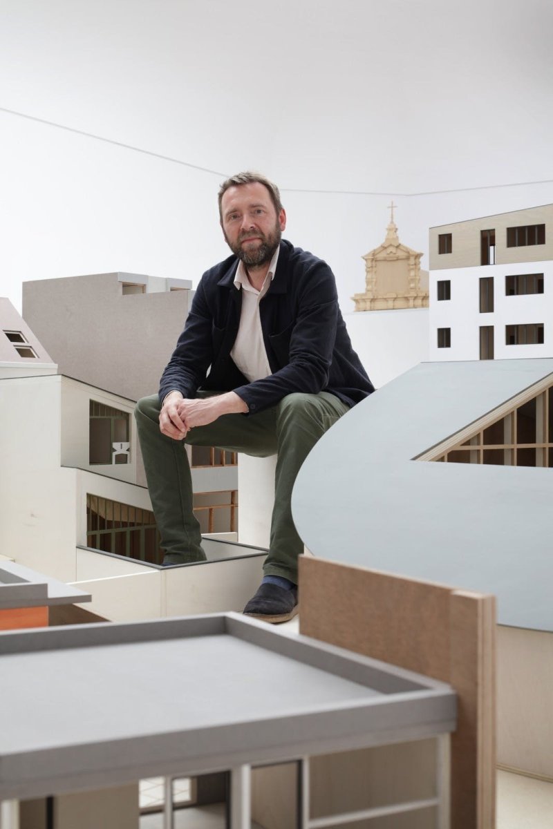 Obrem ve městě. Expozice Belgie na letošním bienále. Foto: Filip Dujardin
