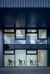 Výrobní a administrativní objekt firmy Pilana Karbid v Hulíně, Ellement architects