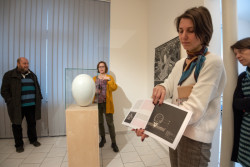 Pohled od výstavy Architektura v Procesu s modelem Akustikonu (1969-1971) skupiny VAL