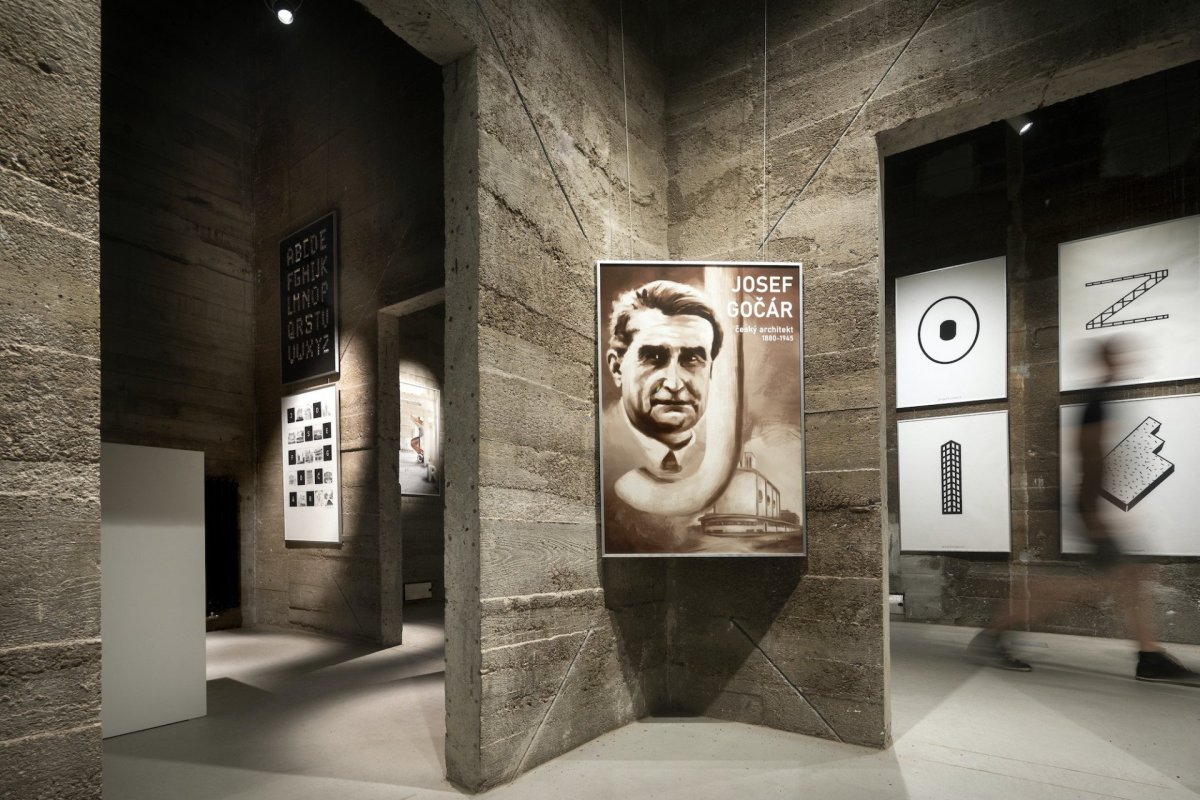 Gočárova galerie vznikla konverzí hlavní budovy Automatických mlýnů v Pardubicích podle návrhu ateliéru TRANSAT architekti