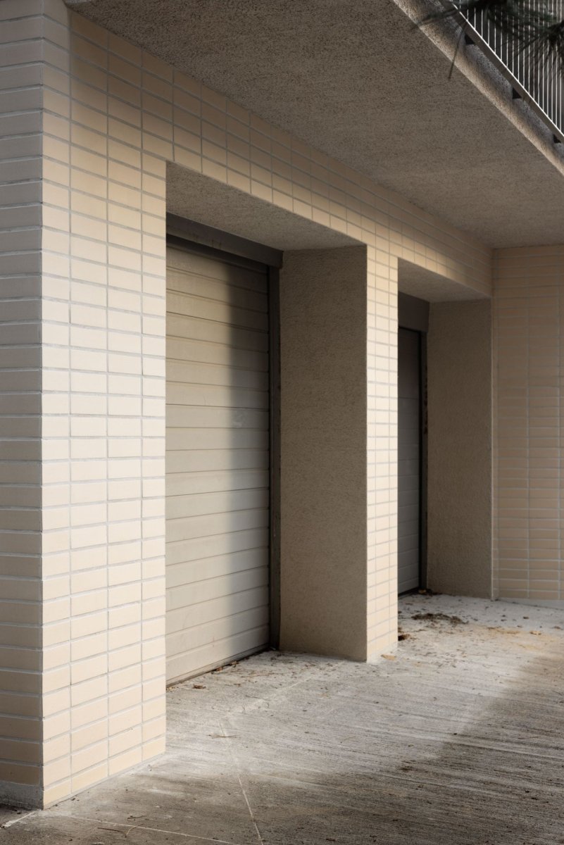Rekonstrukce bytu a bytového domu Nový Svet, ARCHITEKTI mikulaj & mikulajová - Architekti se snažili navázat na původní charakter domu